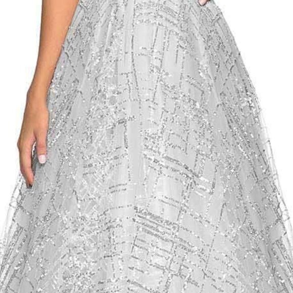 NWT La Femme 27199 Bridesmaid Dress Silver size 2 - Picture 4 of 7